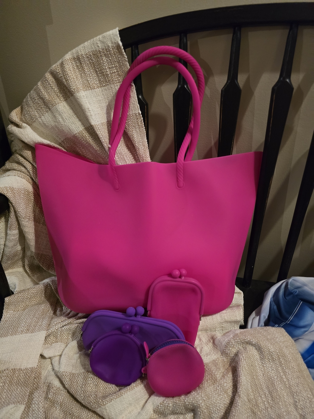 🎀 5pc Bright Pink Women's Tote Bag with Matching Pouches